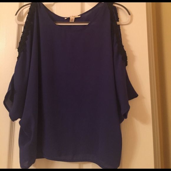 Top - Picture 5 of 8